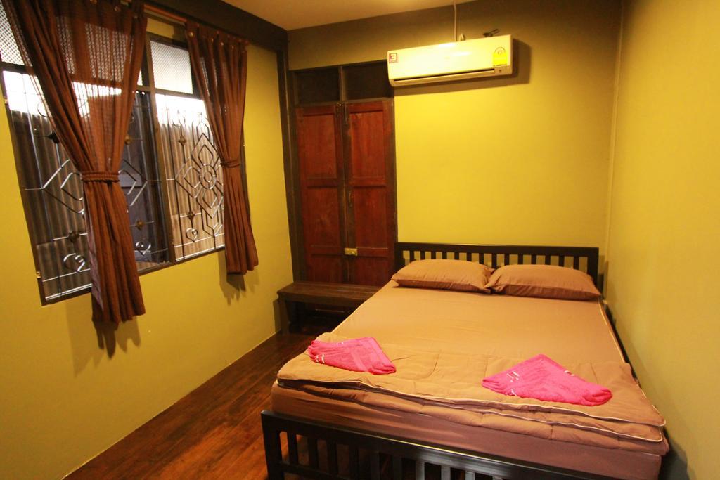 Viman Guesthouse Bangkok Bagian luar foto