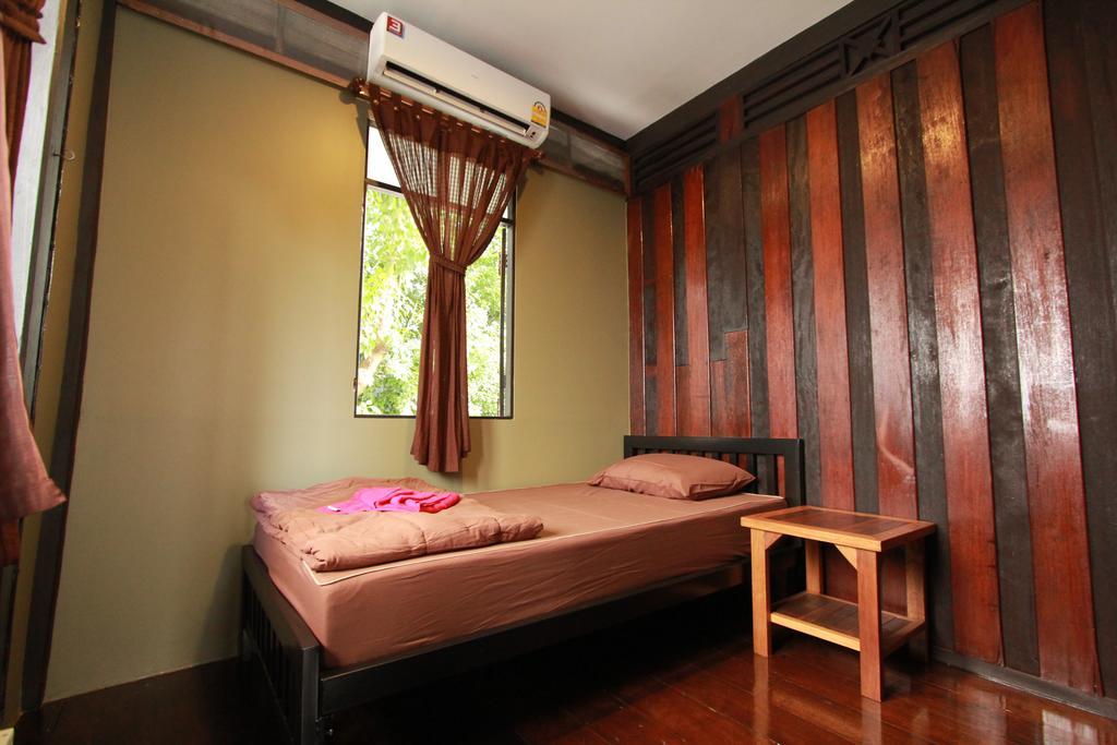 Viman Guesthouse Bangkok Bagian luar foto