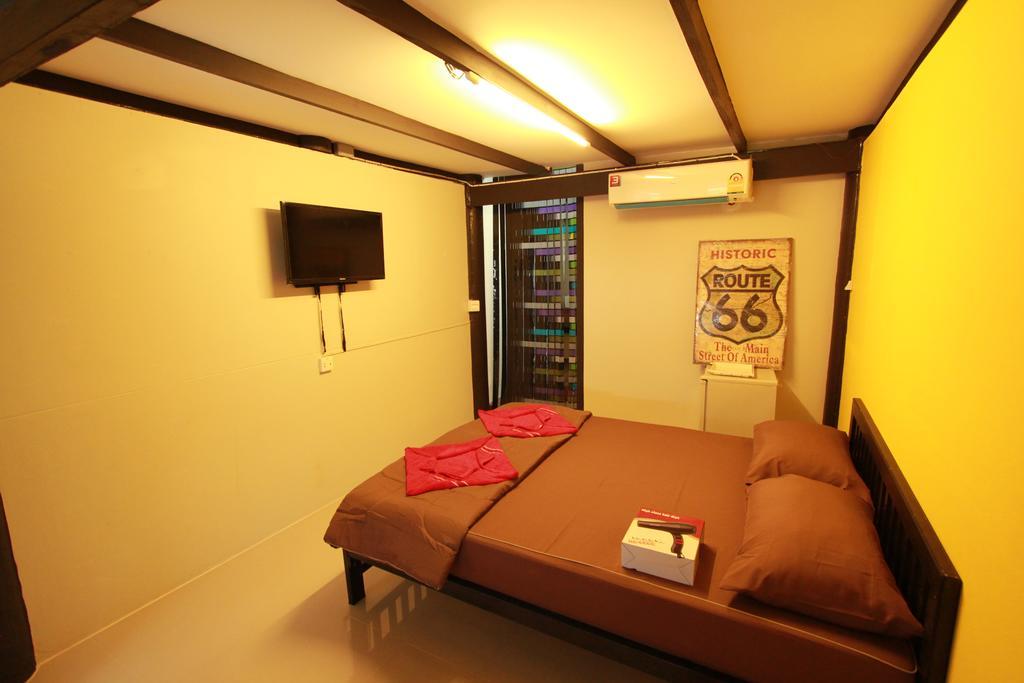 Viman Guesthouse Bangkok Bagian luar foto