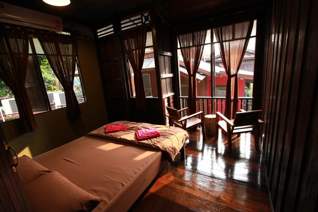 Viman Guesthouse Bangkok Bagian luar foto