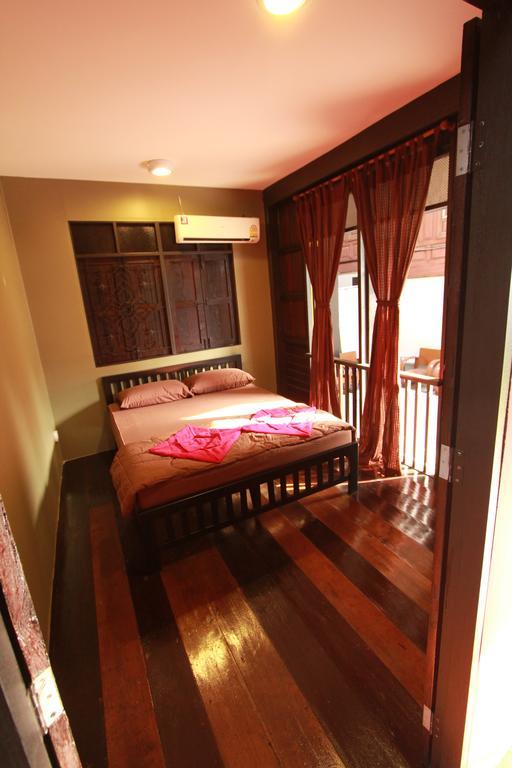 Viman Guesthouse Bangkok Bagian luar foto