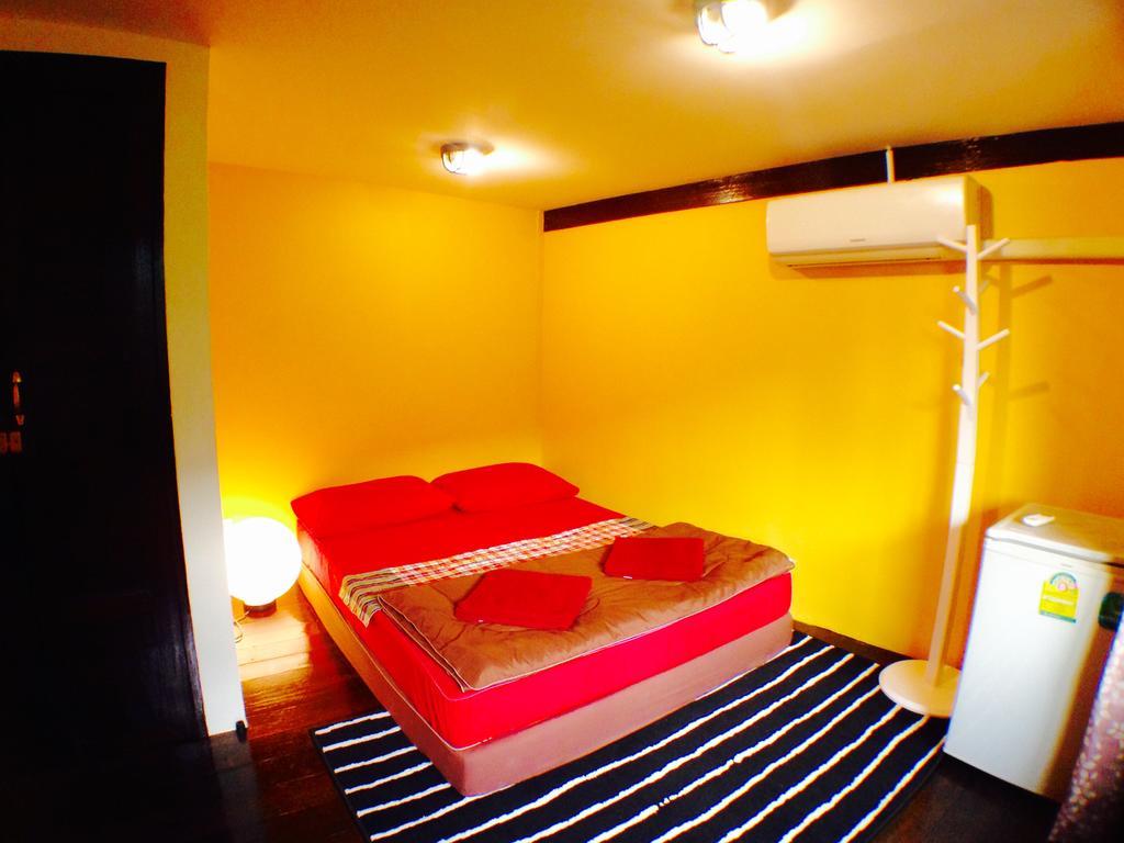 Viman Guesthouse Bangkok Bagian luar foto